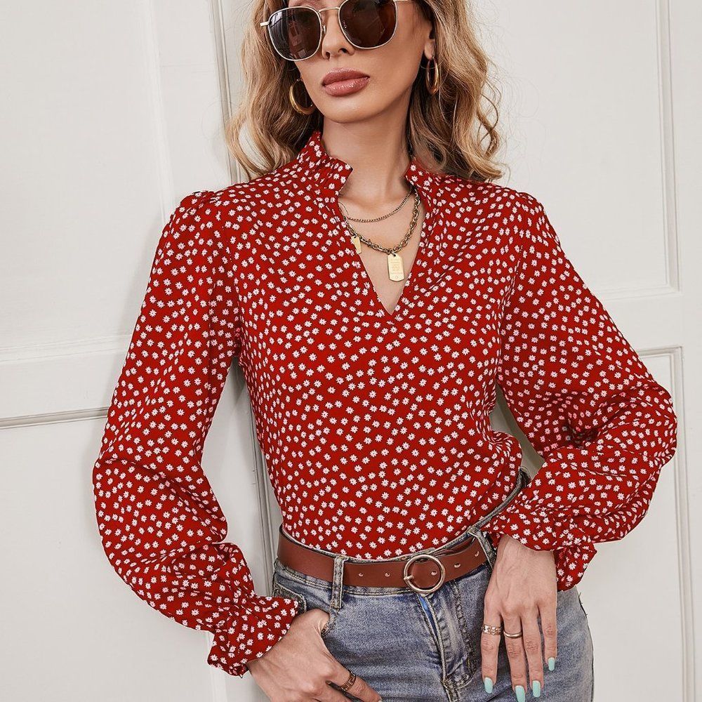 New Ditsy Floral Print Notch Neck Flounce Sleeve Blouse Red and White